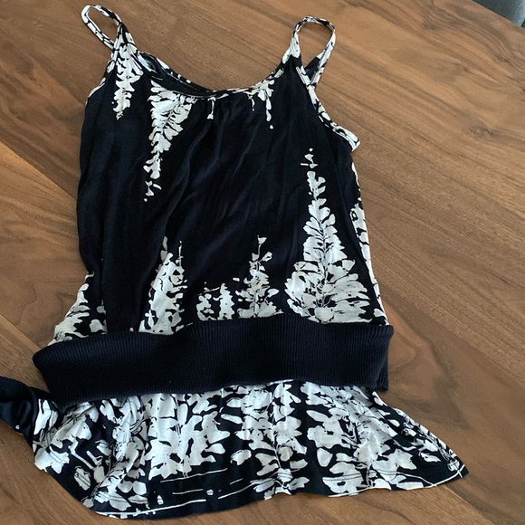 L.A.M.B (Gwen Stefani) Most Beautiful, Softest, Unique Top with Train at Back. - Picture 4 of 8